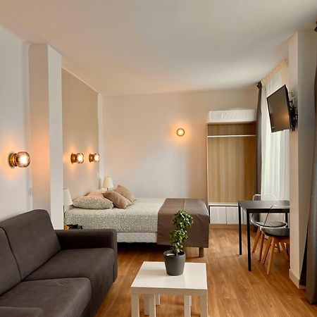 Studio 4 pers face gare SNCF Appart Hotel le Cygne D4 Bourges Esterno foto